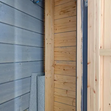 Aurinkorinne 4 * Syöte